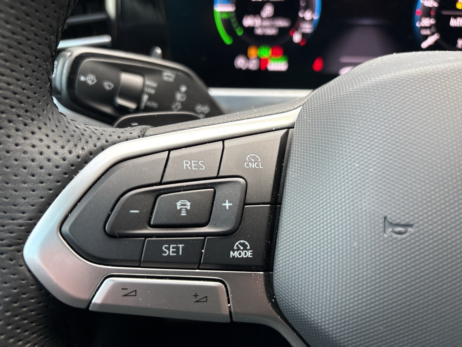 Volkswagen Passat Variant 1.5 HYBRID R-LINE BLACKSTYLE PANO