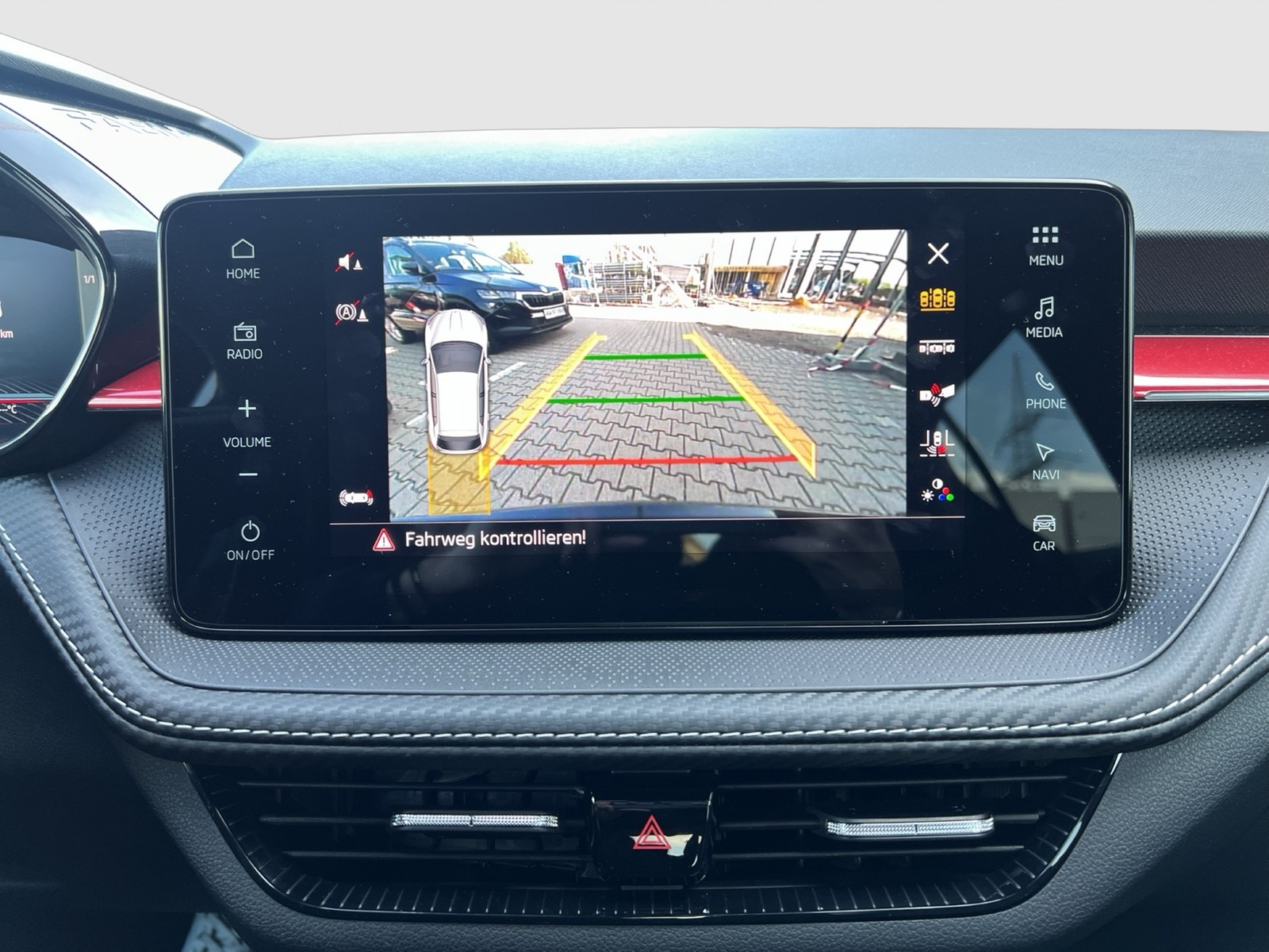 Skoda Fabia 1.0 MONTE CARLO CAM NAVI ALU SITZHEIZUNG