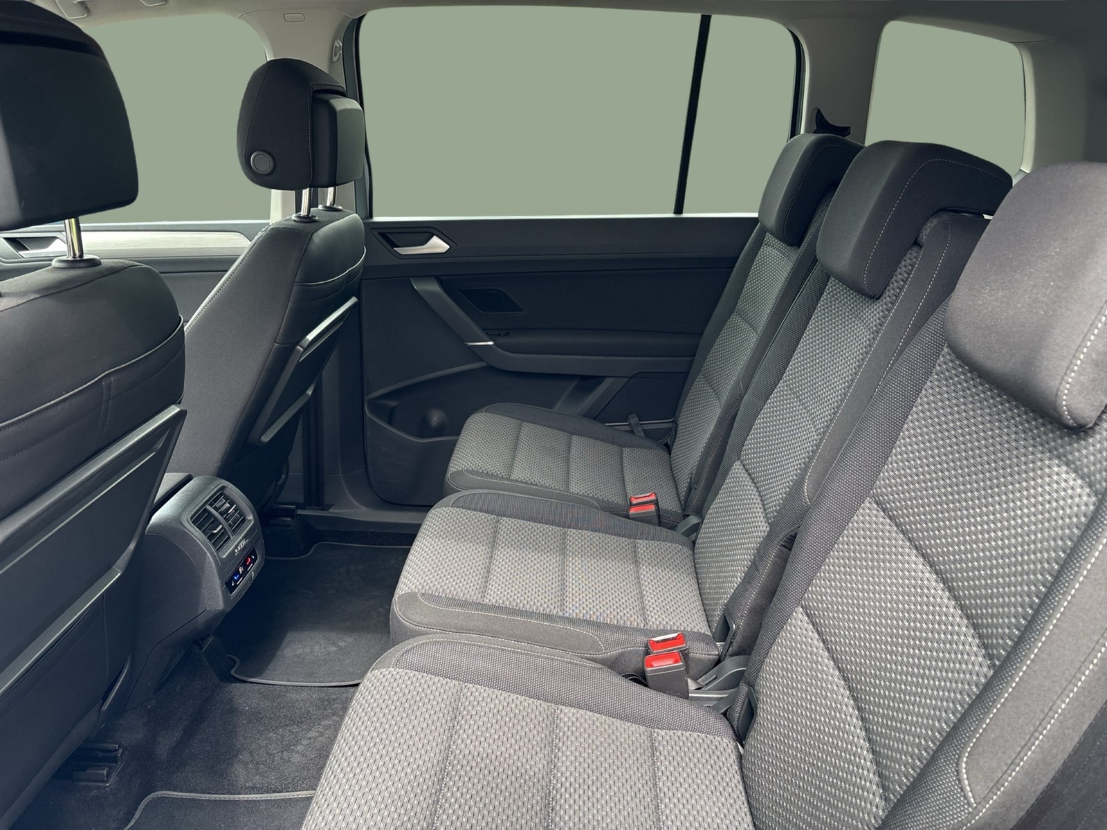 Volkswagen Touran 2.0 COMFORTLINE 7SITZE ACC NAVI CARPLAY