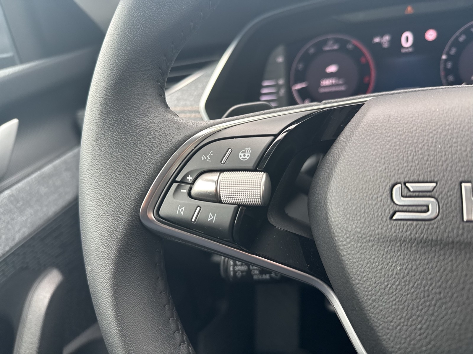 Skoda Octavia Combi 2.0 TOUR PANO STANDHZ. CANTON ACC