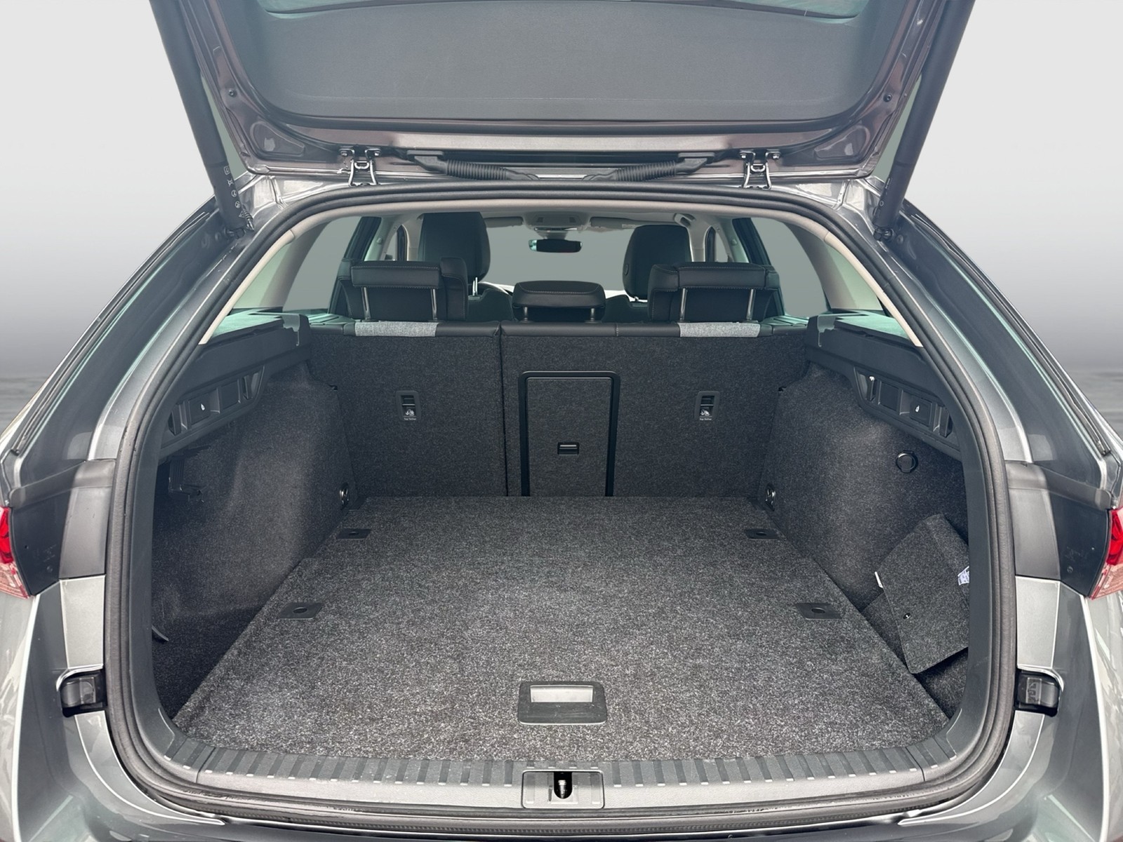 Skoda Octavia Combi 2.0 TOUR PANO STANDHZ. CANTON ACC