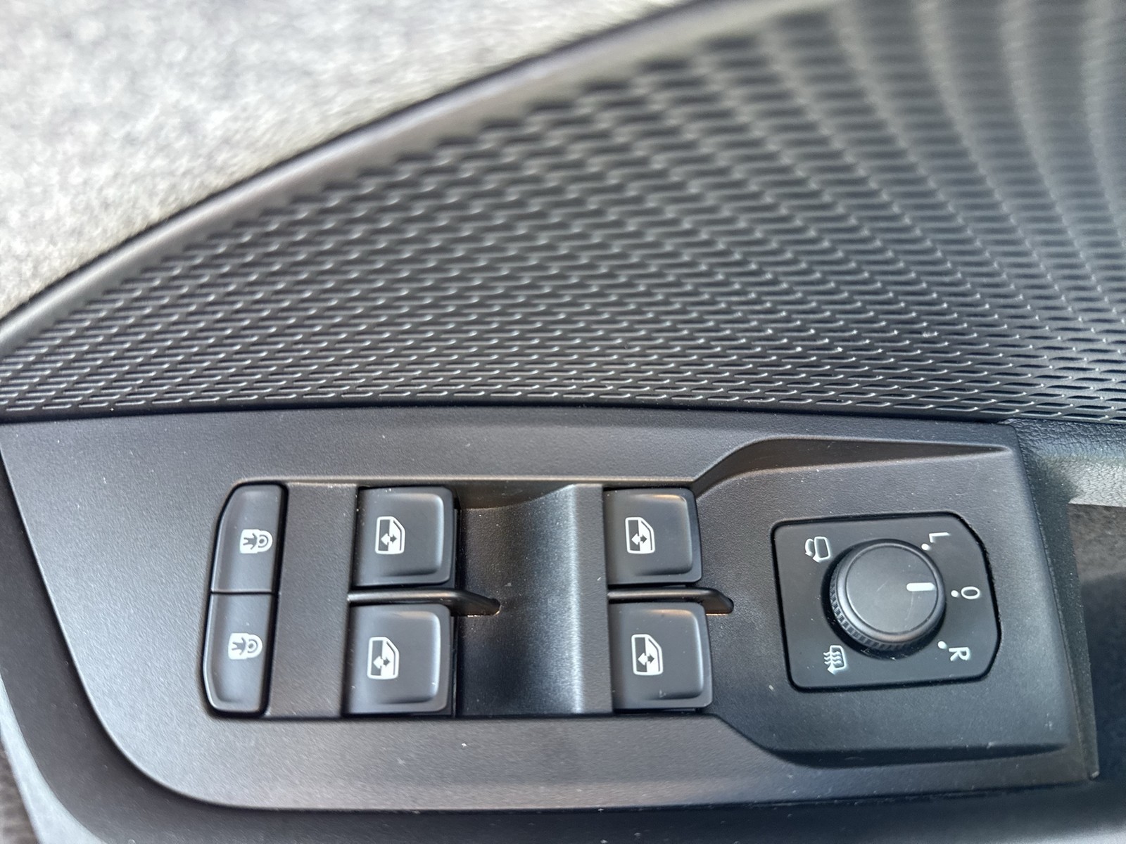Skoda Octavia Combi 2.0 TOUR 360CAM ACC HEAD-UP MATRIX