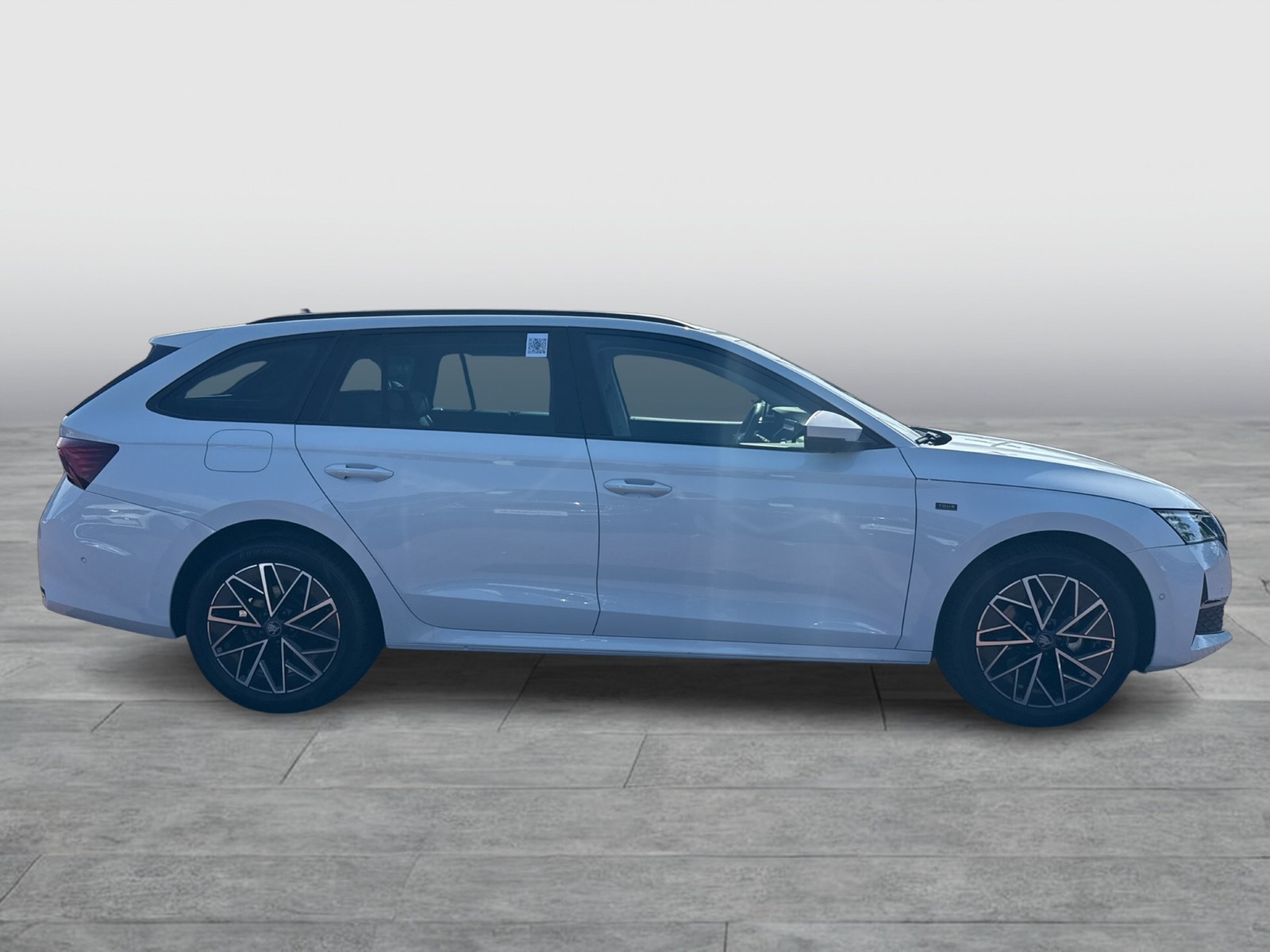 Skoda Octavia Combi 2.0 TOUR 360CAM ACC HEAD-UP MATRIX