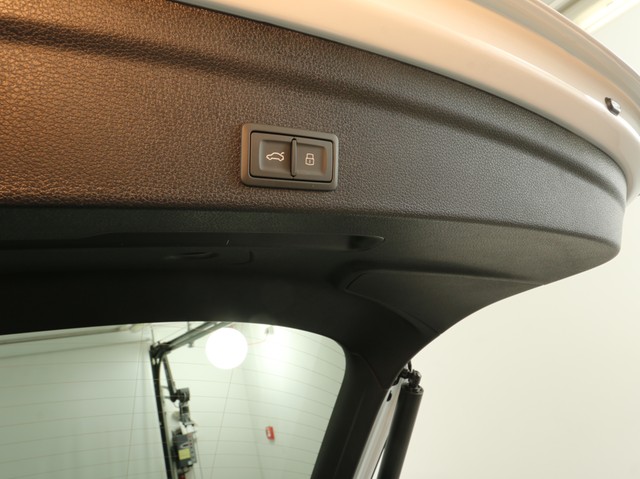 Audi Q3 Sportback 45 HYBRID S LINE AHK CAM ACC LM19
