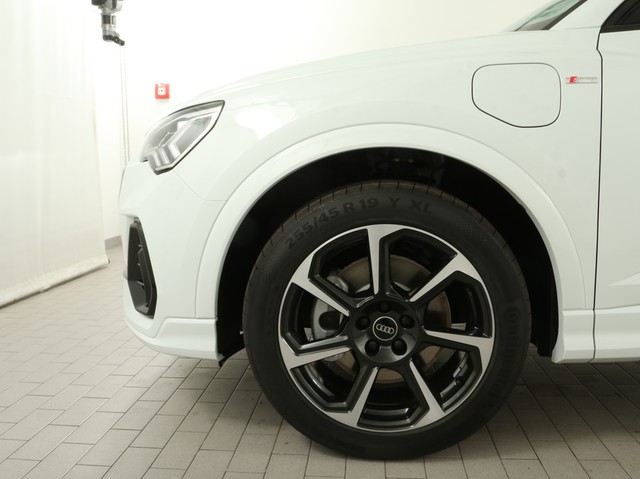 Audi Q3 Sportback 45 HYBRID S LINE AHK CAM ACC LM19