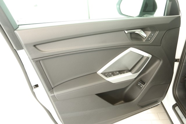 Audi Q3 Sportback 45 HYBRID S LINE AHK CAM ACC LM19