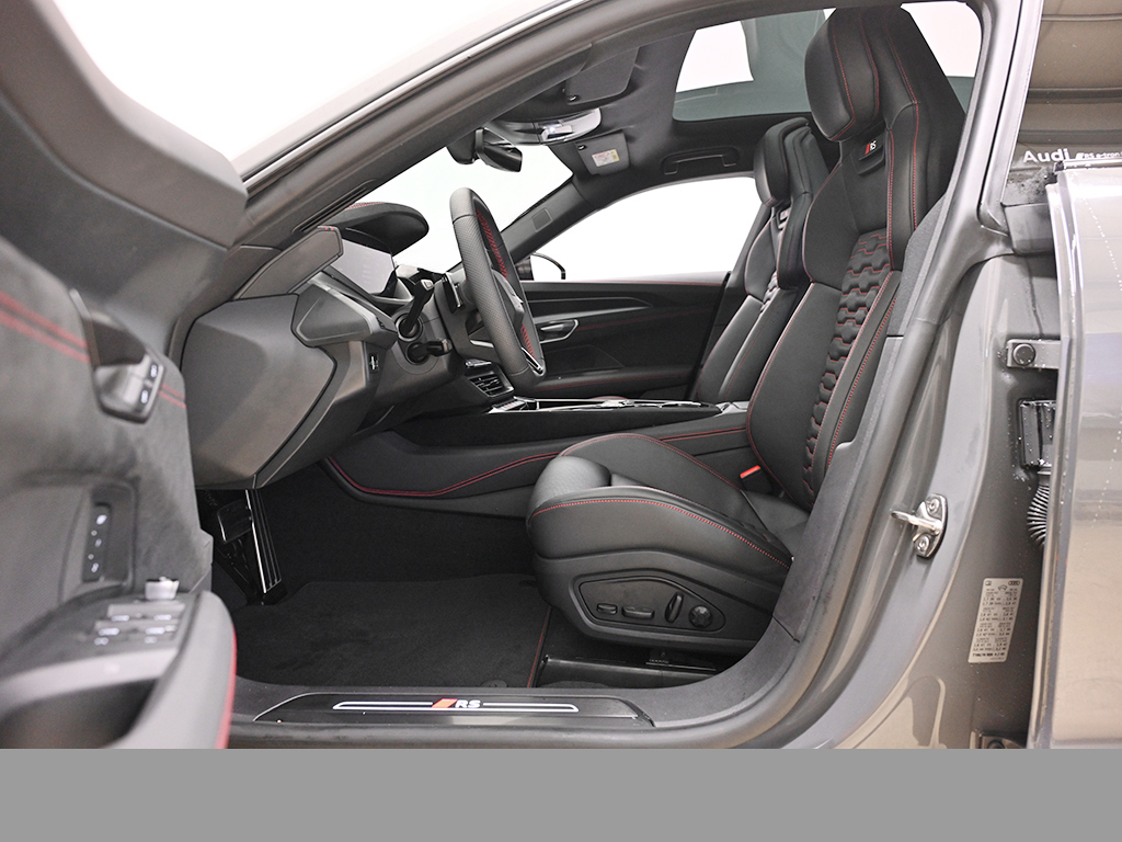 Audi RS e-tron GT Allradlenkung+Sitzbelüftung+HeadUp+MatrixLED