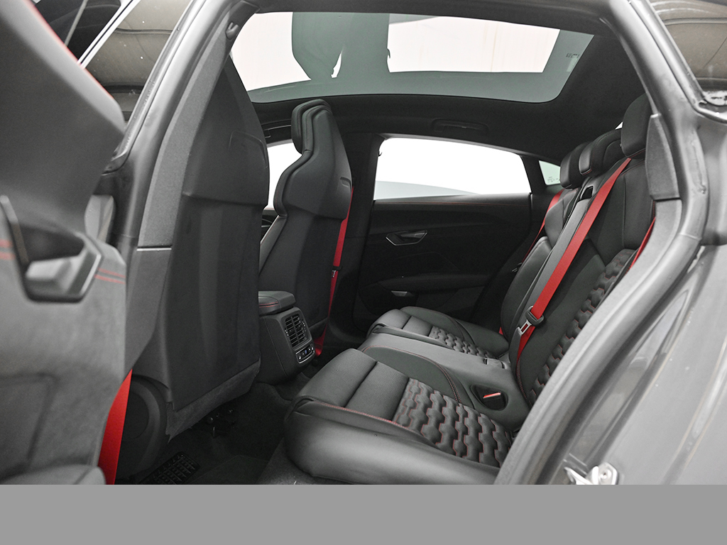 Audi RS e-tron GT Allradlenkung+Sitzbelüftung+HeadUp+MatrixLED