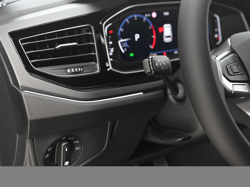 Volkswagen Polo R-LINE NAVI KEYLESS CAM MATRIXLED ACC LM17