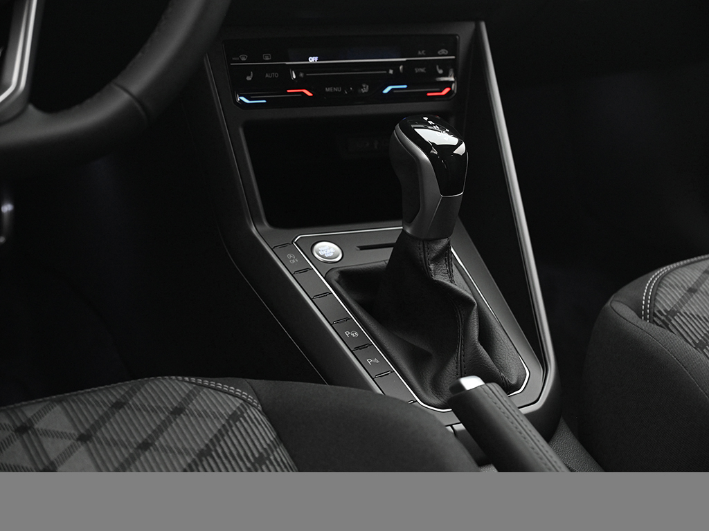 Volkswagen Polo R-LINE NAVI KEYLESS CAM MATRIXLED ACC LM17