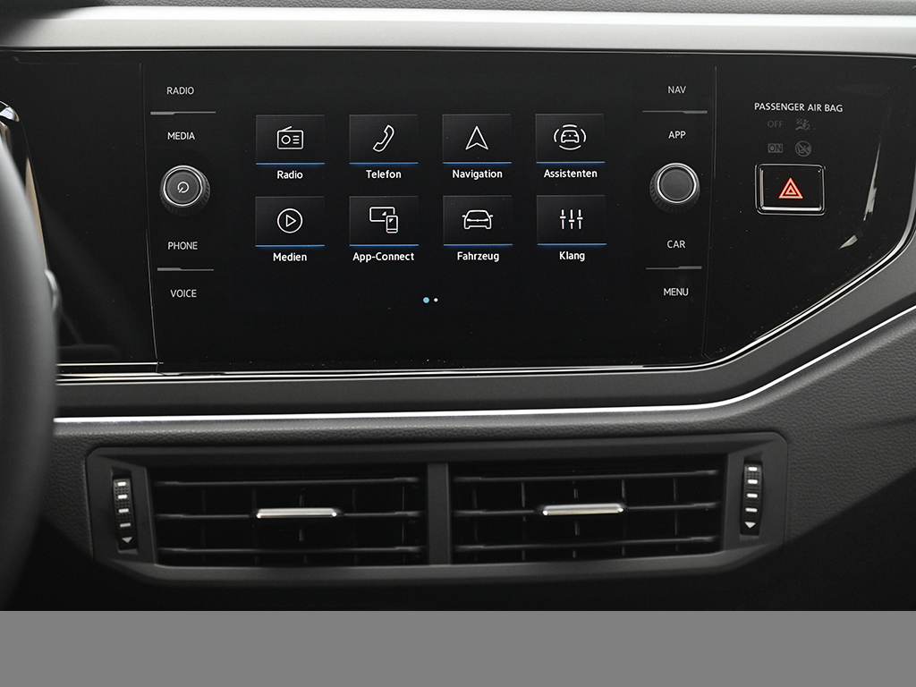 Volkswagen Polo R-LINE NAVI KEYLESS CAM MATRIXLED ACC LM17
