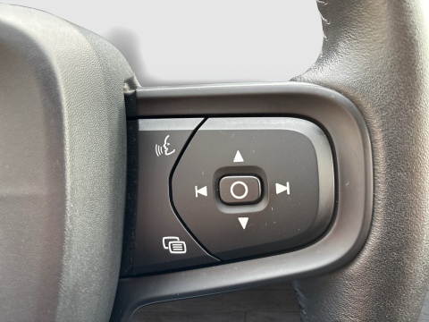 Volvo XC40 NAVI LM17 SITZHEIZUNG LED EINPARKHILFE