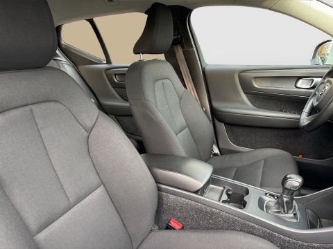 Volvo XC40 NAVI LM17 SITZHEIZUNG LED EINPARKHILFE