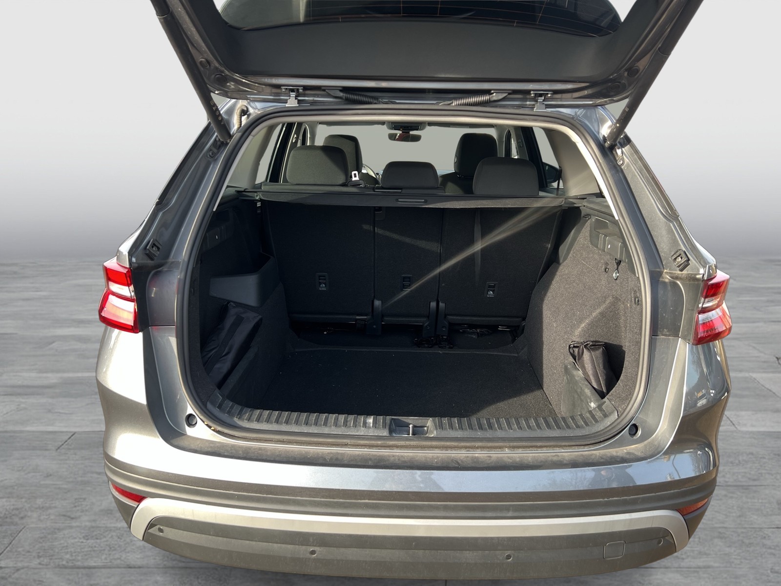 Skoda Kodiaq 2.0 SELECTION 4X4 PANO CAM HEADUP EKLAPPE