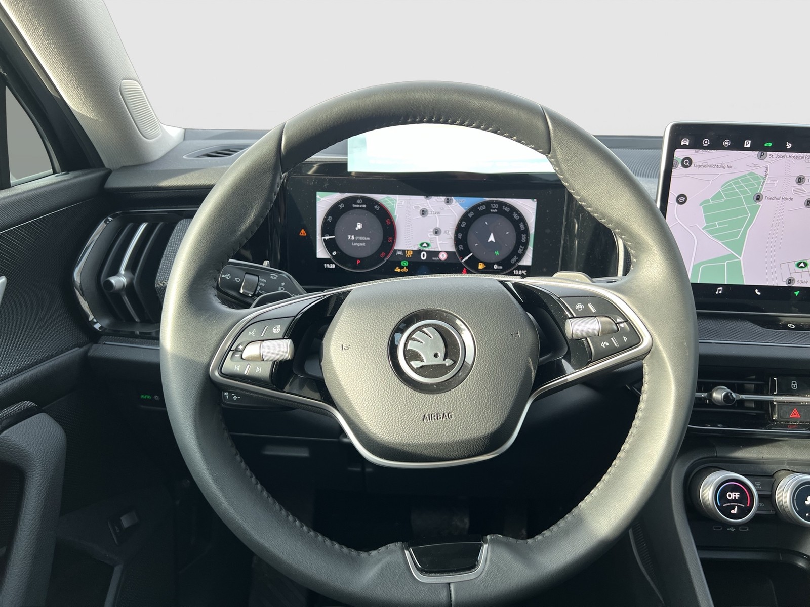 Skoda Kodiaq 2.0 SELECTION 4X4 PANO CAM HEADUP EKLAPPE