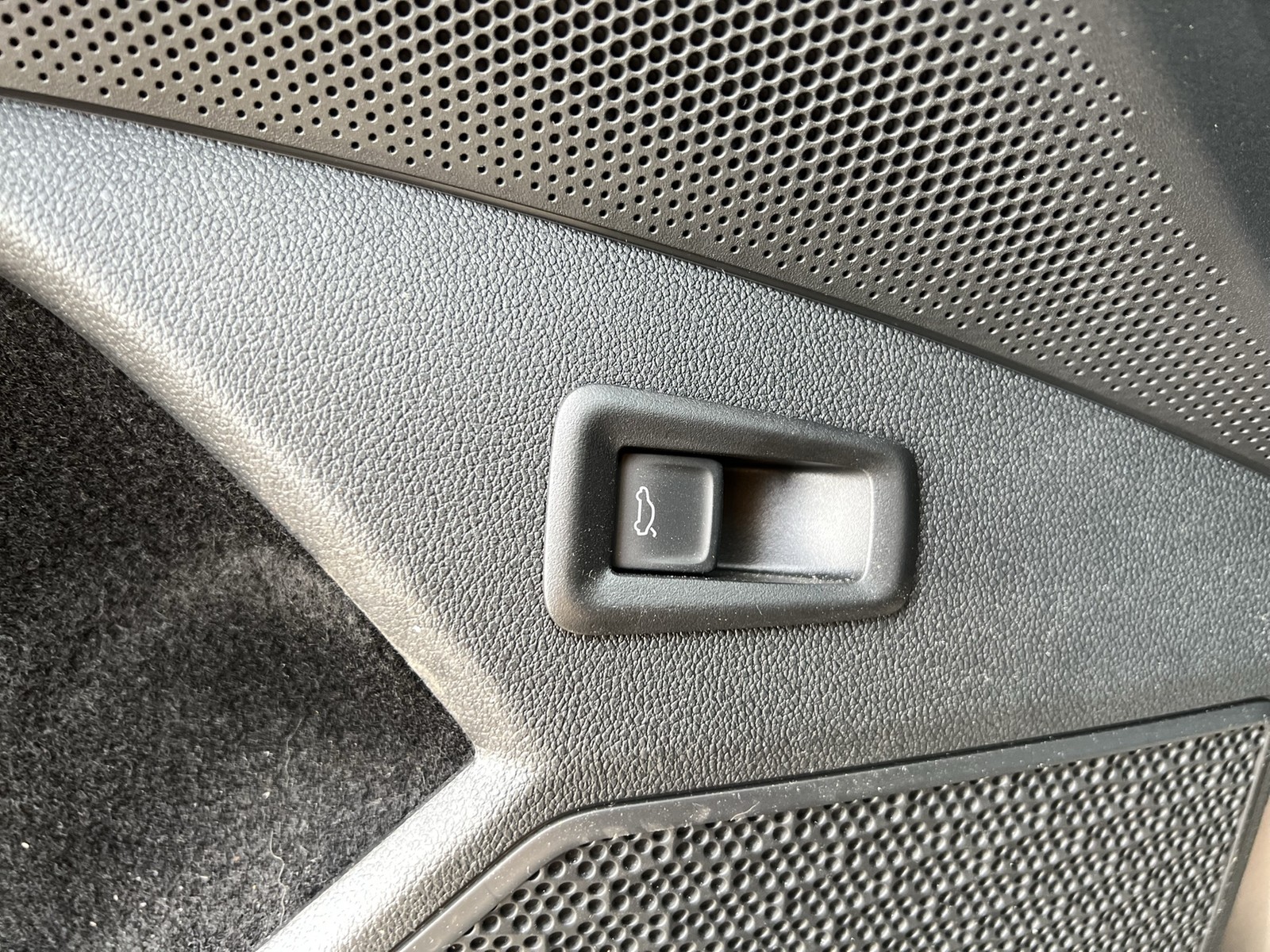 Skoda Kodiaq 2.0 SELECTION 4X4 PANO CAM HEADUP EKLAPPE