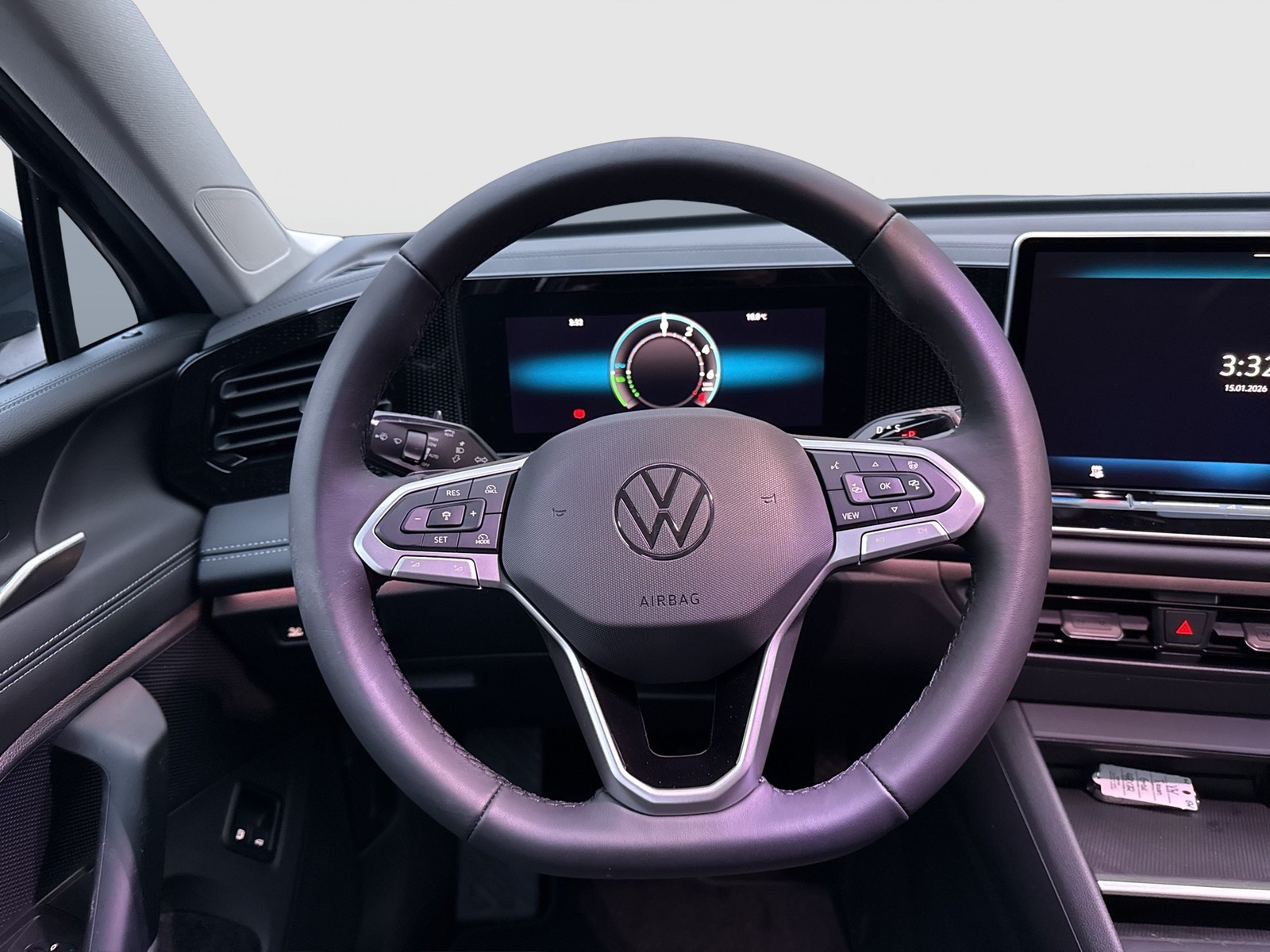 Volkswagen Tiguan 1.5 HYBRID LIFE NEUES MODELL CAM ACC LM18