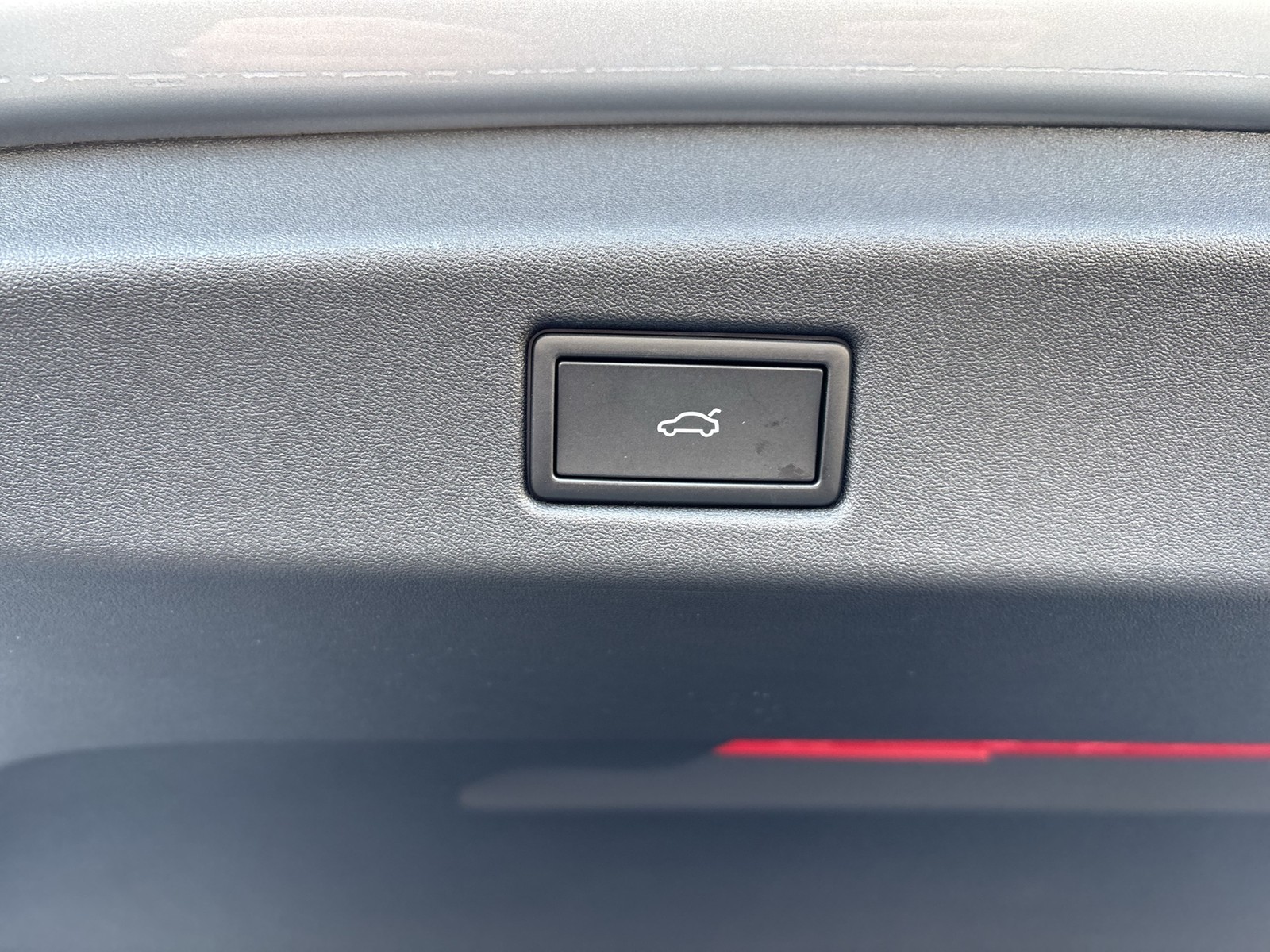 Volkswagen ID.7 Tourer PRO S WÄRMEPUMPE AHK 360°CAM LM19