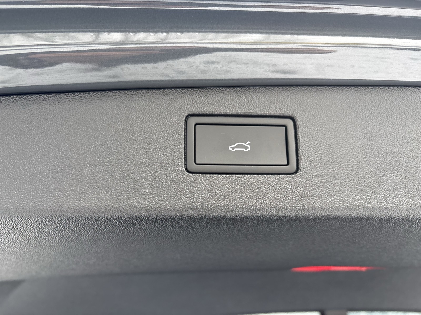 Volkswagen Tiguan 1.5 HYBRID LIFE NEUES MODELL CAM ACC LM18