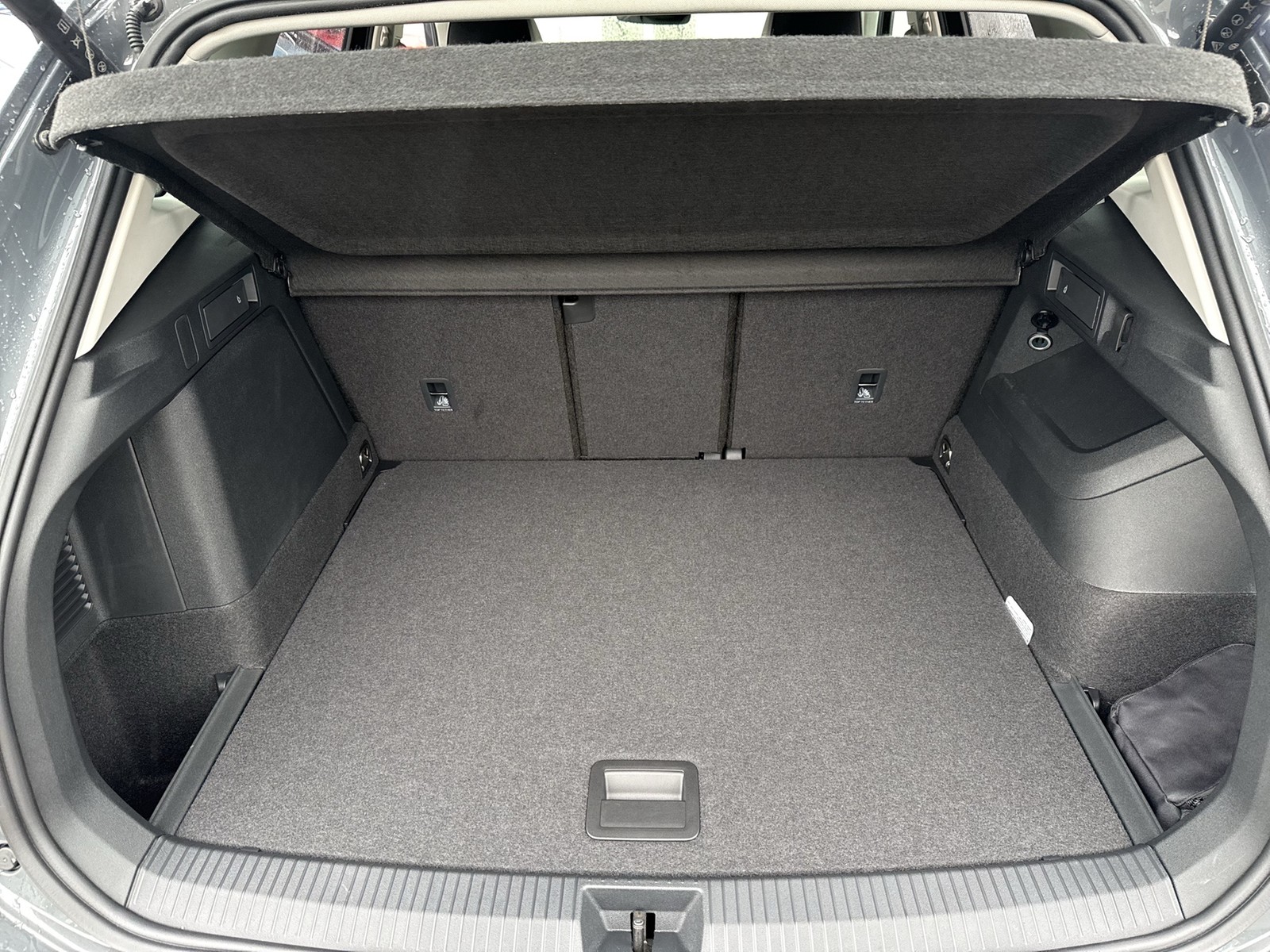 Volkswagen Tiguan 1.5 HYBRID LIFE CAM ACC LM18 CARPLAY
