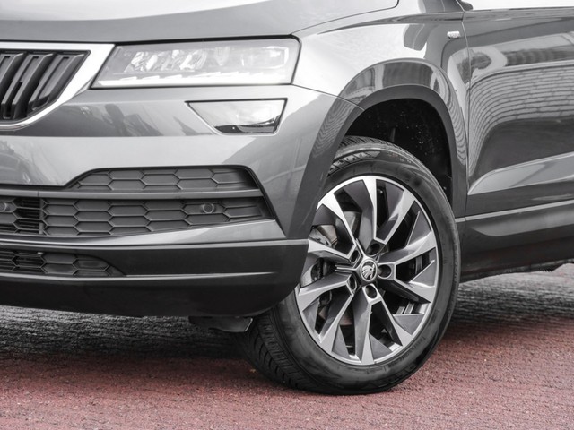 Skoda Karoq 1.5 DRIVE 125 KAMERA NAVI CARPLAY SITZHZ.