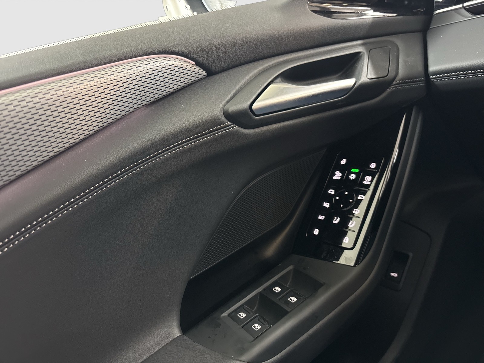 Audi A6 e-tron Avant S LINE WÄRMEPUMPE AHK 360°CAM