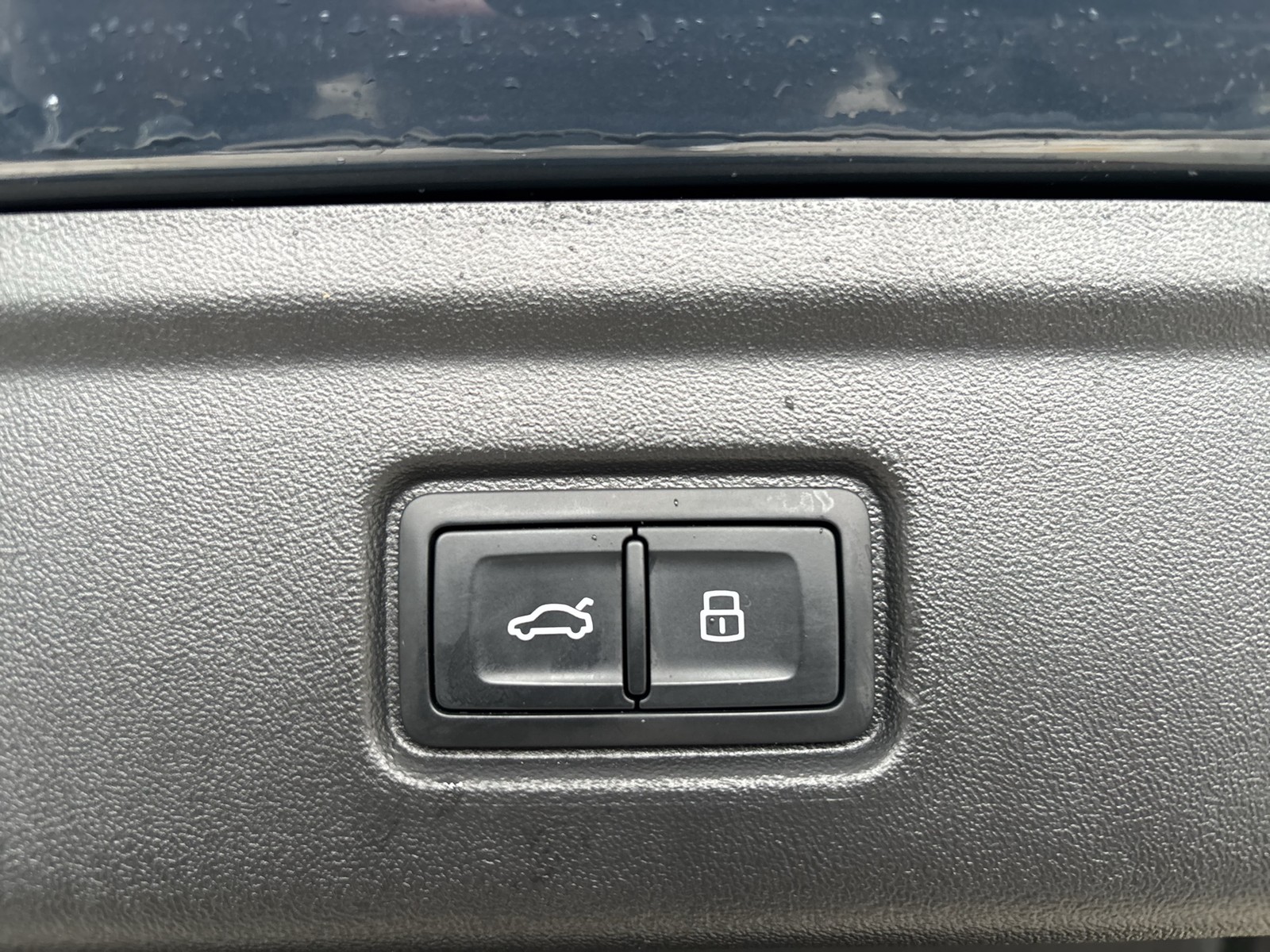 Audi A6 e-tron Avant S LINE BLACKPAK TECHPRO ACC 21"