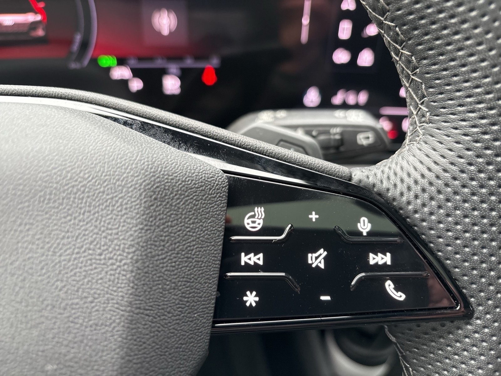 Audi A6 e-tron Avant performance S LINE PANO B&O 21"