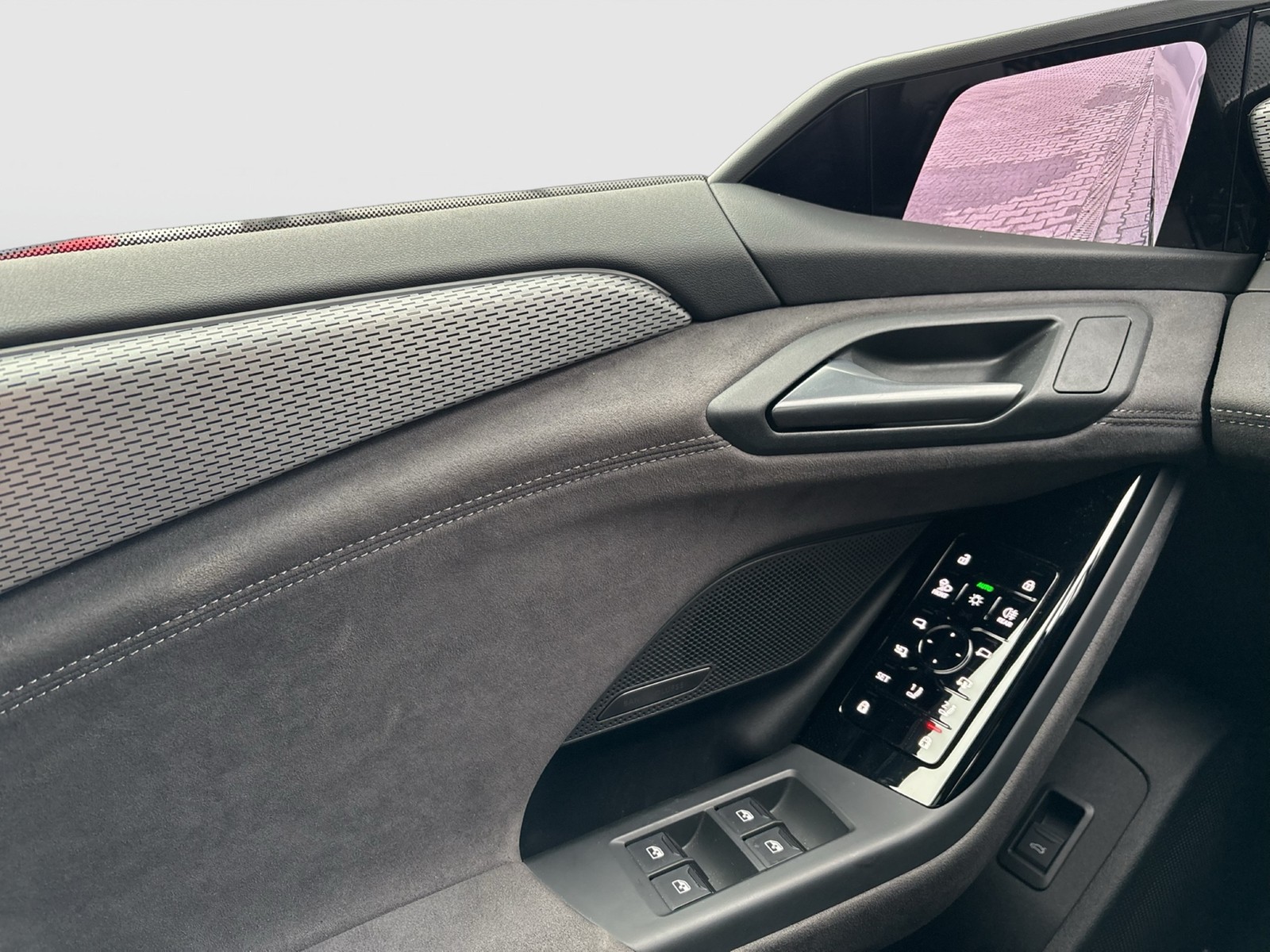 Audi A6 e-tron Avant performance S LINE PANO B&O 21"