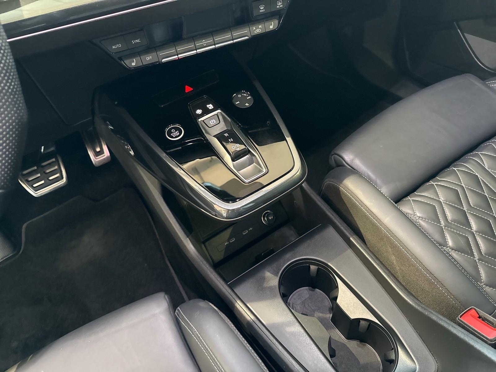 Audi Q4 e-tron 50 Qu. S LINE WÄRMEPUMPE PANO LEDER