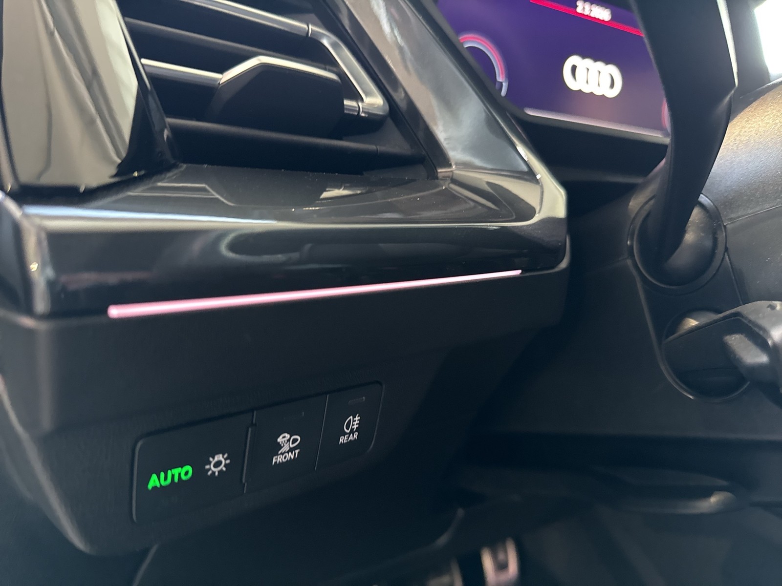 Audi Q4 e-tron 50 Qu. S LINE WÄRMEPUMPE PANO LEDER