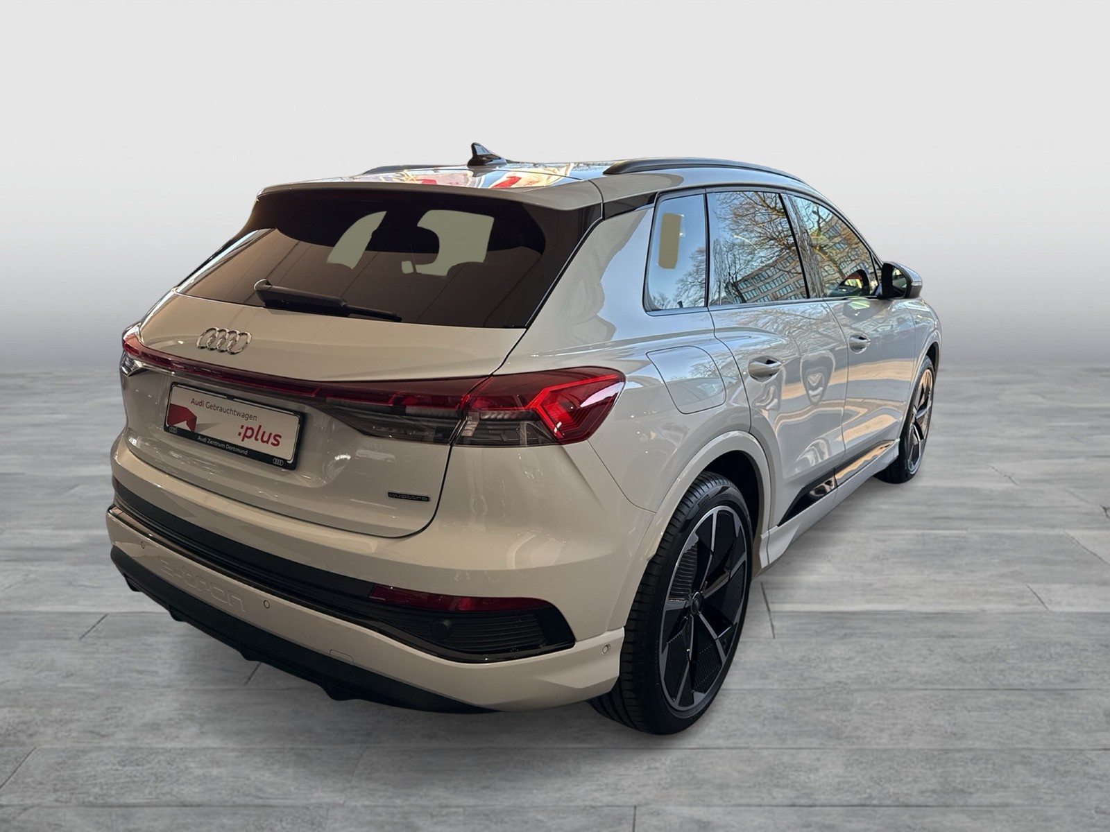 Audi Q4 e-tron 50 Qu. S LINE WÄRMEPUMPE PANO LEDER
