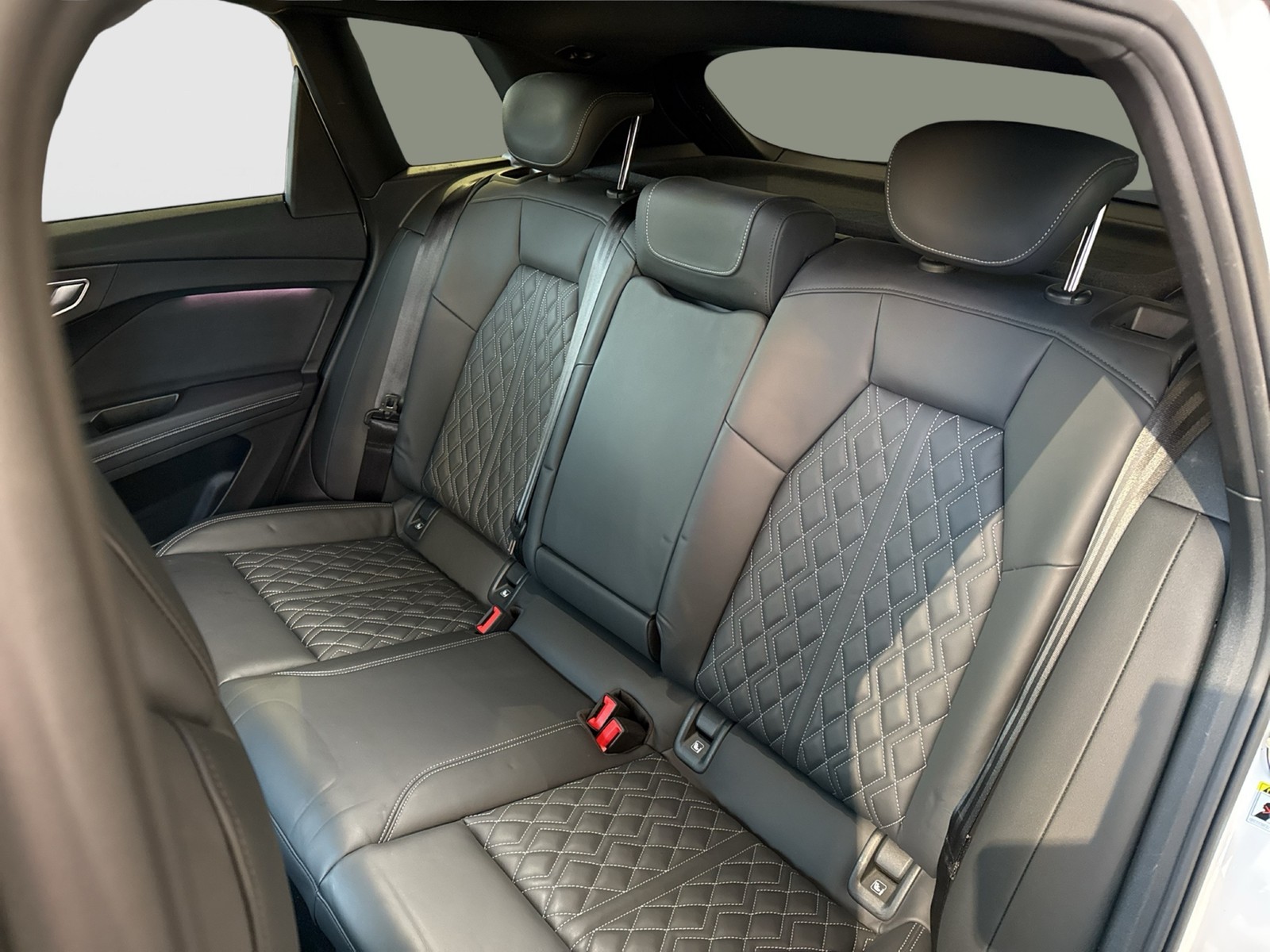 Audi Q4 e-tron 50 Qu. S LINE WÄRMEPUMPE PANO LEDER