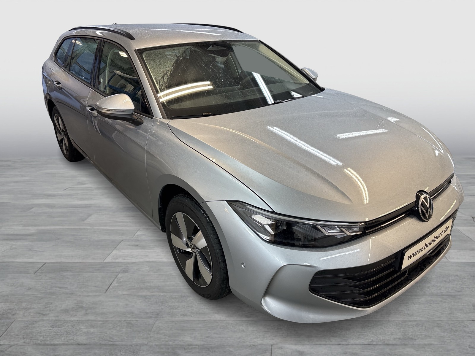 Volkswagen Passat Variant 1.5 eTSI NEUES MODELL AHK CAM ACC