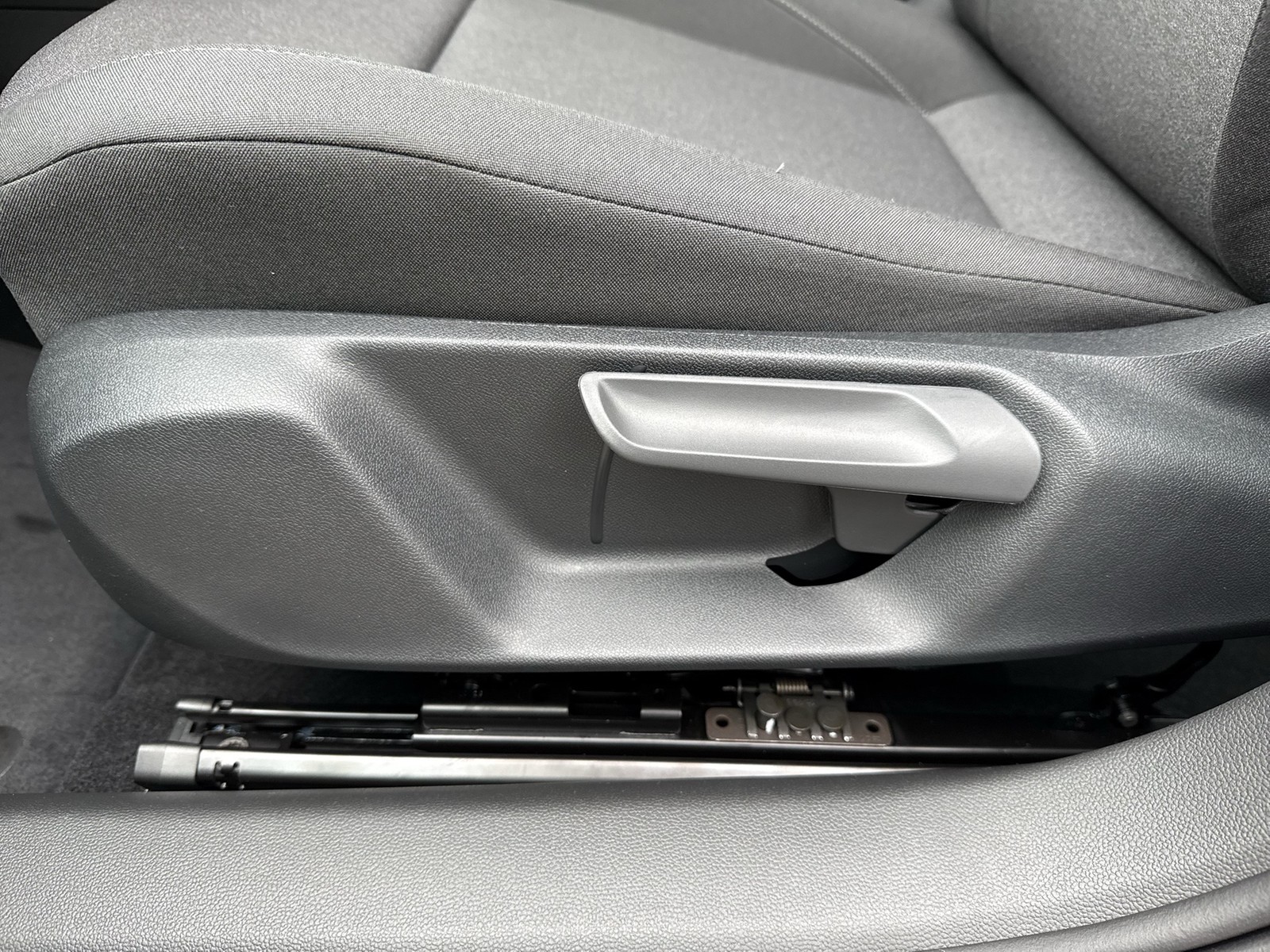 Volkswagen Passat Variant 1.5 eTSI AHK CAM ACC CARPLAY