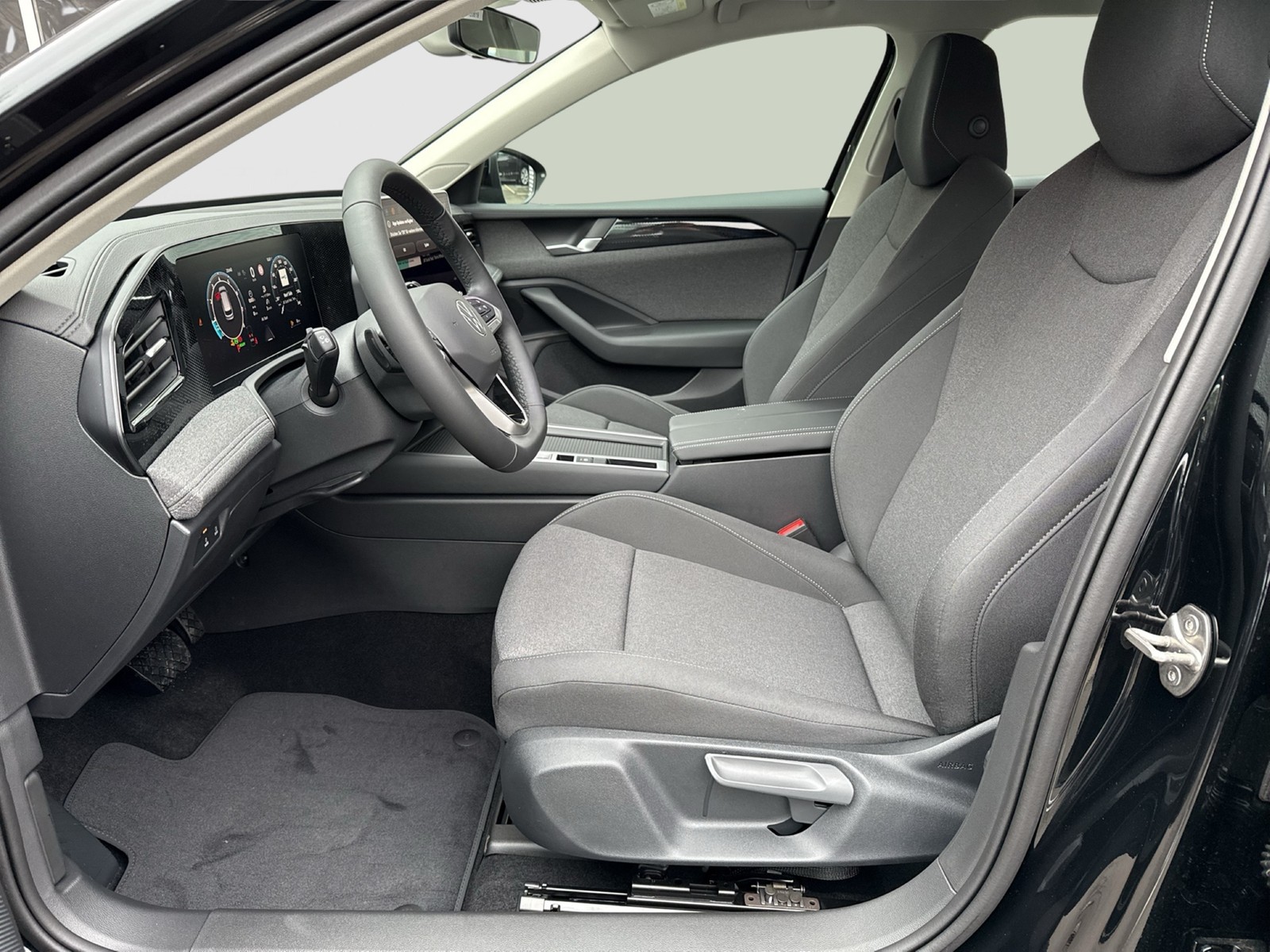 Volkswagen Passat Variant 1.5 eTSI AHK CAM ACC CARPLAY