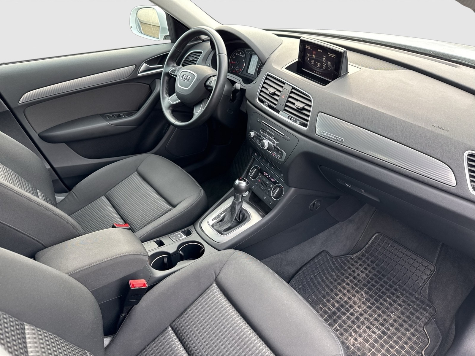 Audi Q3 Qu. S LINE AHK 360°CAM ALU18 eKLAPPE NAVI