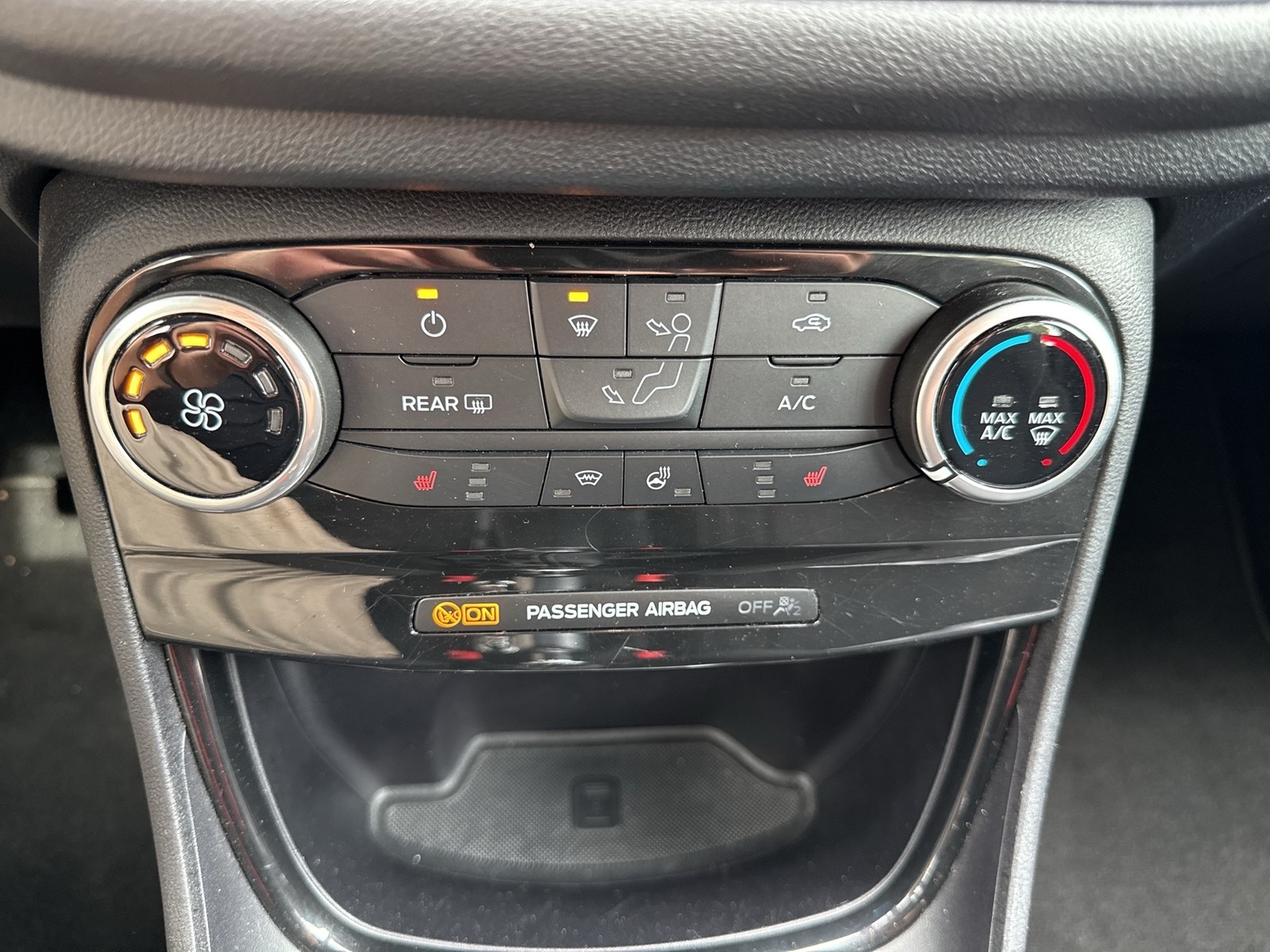Ford Puma 1.0 TITANIUM CAM NAVI LM17 SITZHEIZUNG LED