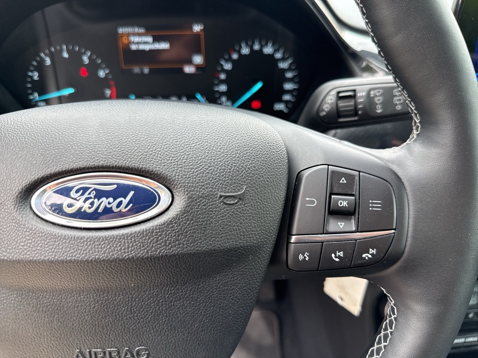 Ford Puma 1.0 TITANIUM CAM NAVI LM17 SITZHEIZUNG LED