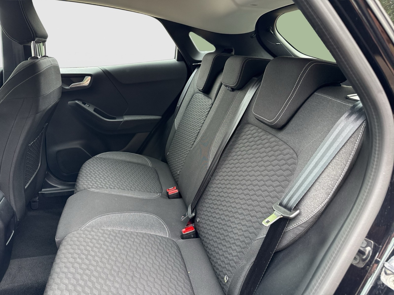 Ford Puma 1.0 TITANIUM CAM NAVI LM17 SITZHEIZUNG LED