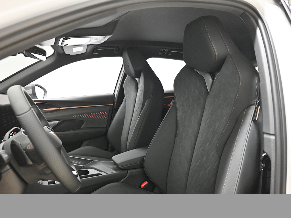 Cupra Terramar eHYBRID VZ SENNHEISER MATRIXLED eSITZE