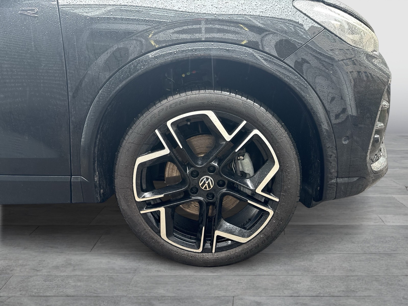 Volkswagen Tiguan 2.0 R-LINE PANO CAM ACC LM20 NAVI