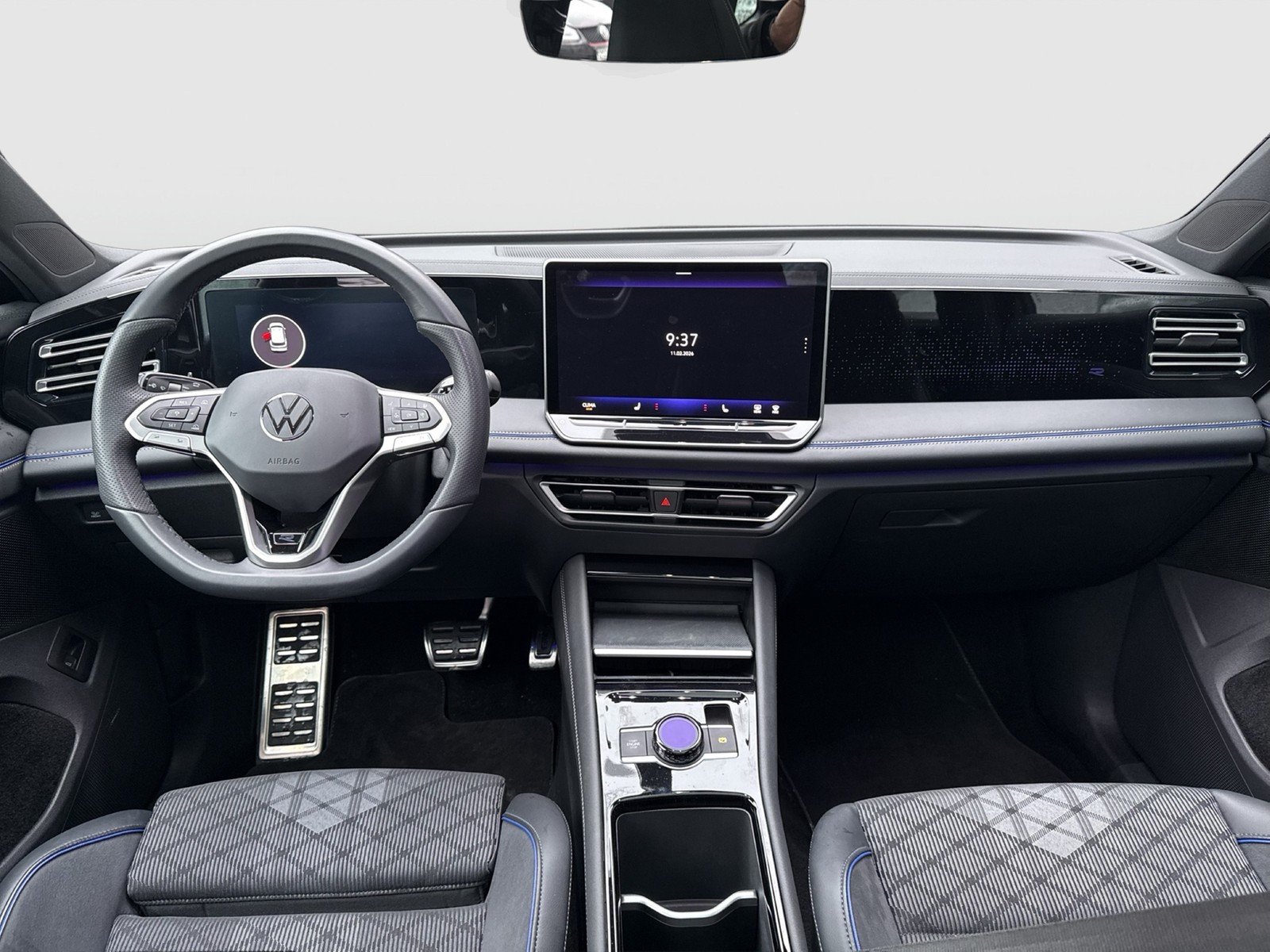 Volkswagen Tiguan 2.0 R-LINE PANO CAM ACC LM20 NAVI