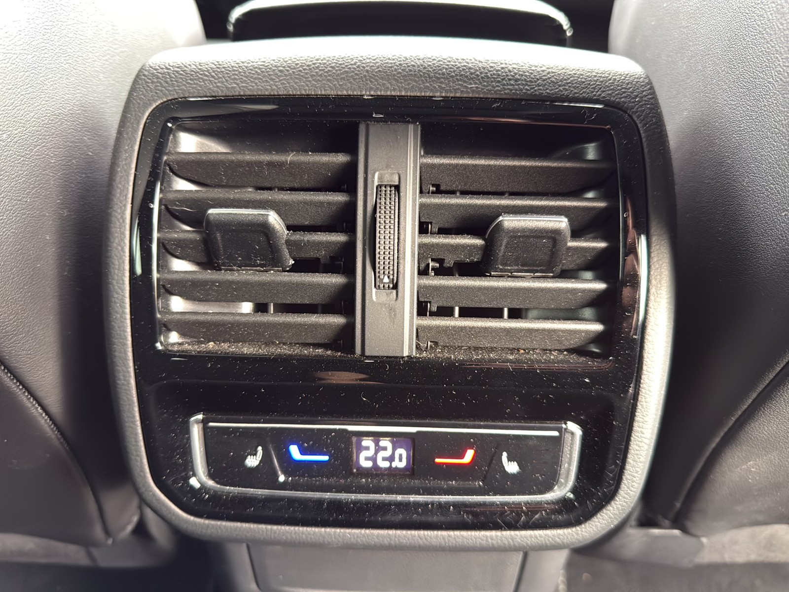 Volkswagen Arteon Shooting Brake 2.0 R-LINE PANO AHK LM20