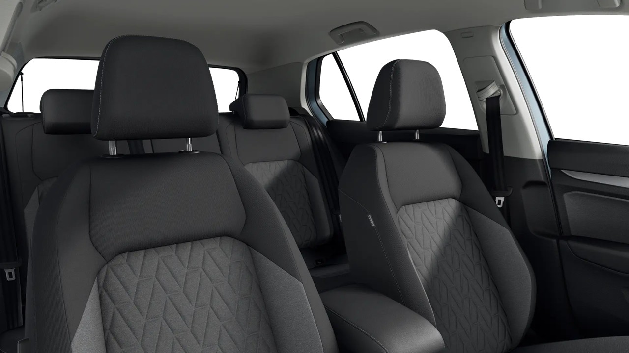 Volkswagen Golf VIII 1.5 eTSI LIFE FACELIFT ACC CARPLAY ALU