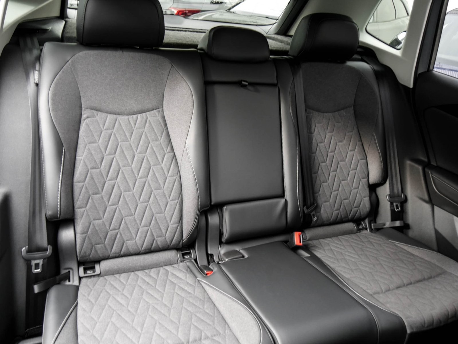 Volkswagen Tiguan 1.5 eTSI LIFE NEUESMODELL CAM ACC EKLAPPE