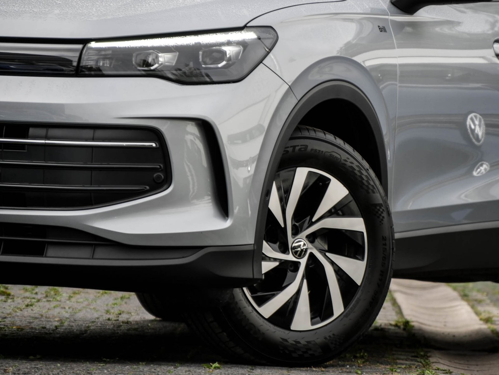 Volkswagen Tiguan 1.5 eTSI LIFE NEUESMODELL CAM ACC EKLAPPE