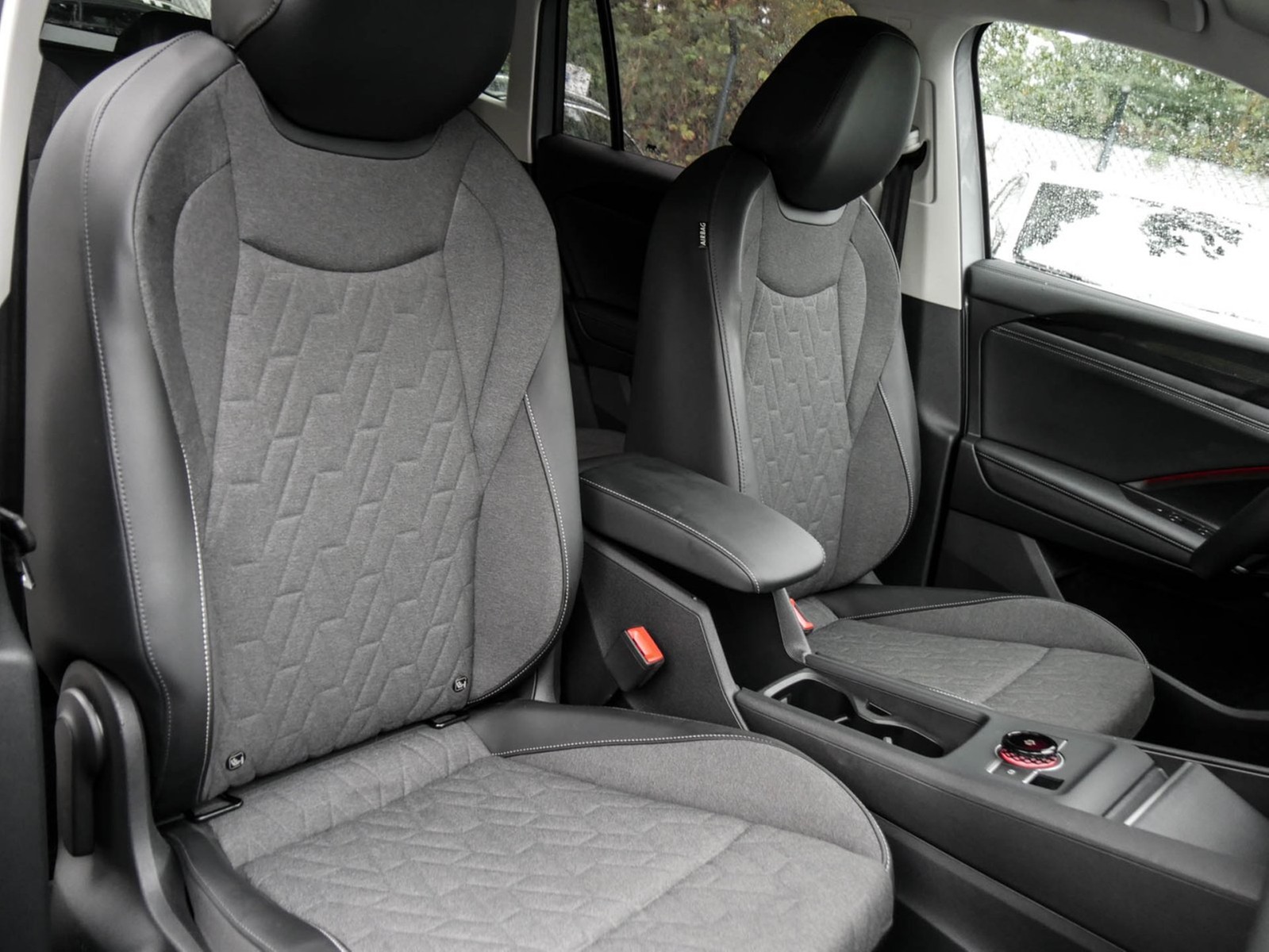 Volkswagen Tiguan 1.5 eTSI LIFE NEUESMODELL CAM ACC EKLAPPE