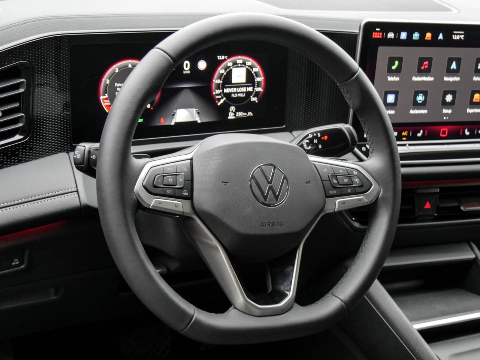Volkswagen Tiguan 1.5 eTSI LIFE NEUESMODELL CAM ACC EKLAPPE