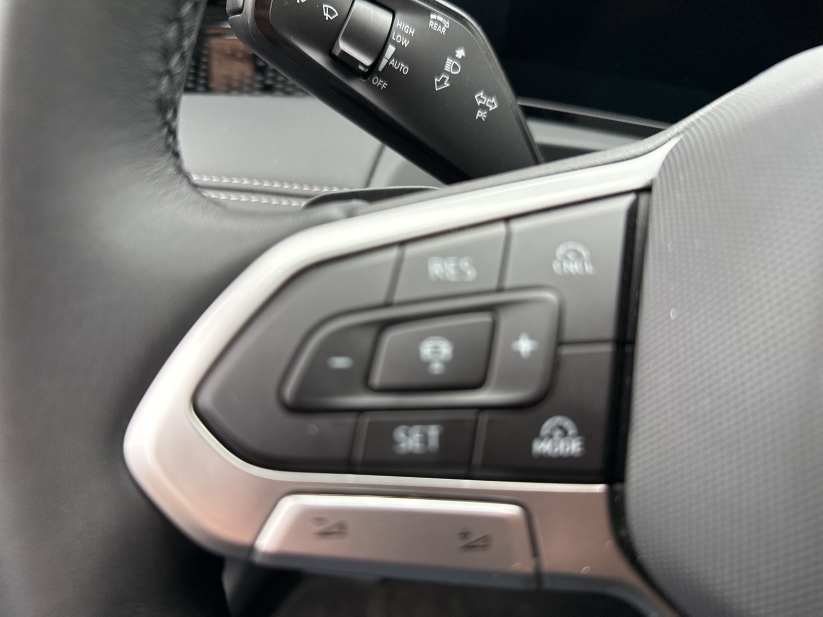 Volkswagen Tiguan 1.5 eTSI LIFE NEUESMODELL CAM ACC EKLAPPE